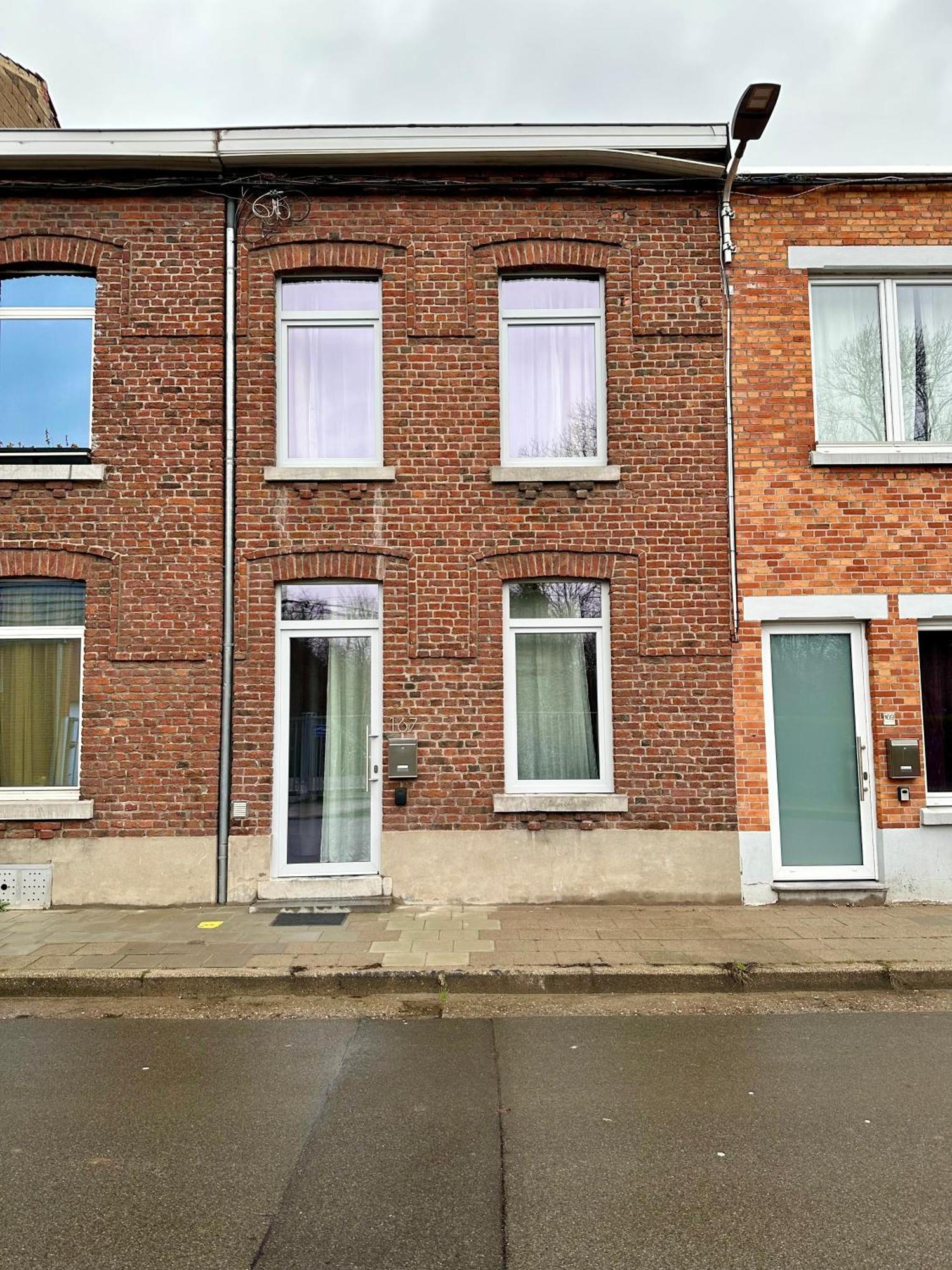 Lfa Charmante Maison De Ville Flemalle-Grande Bagian luar foto